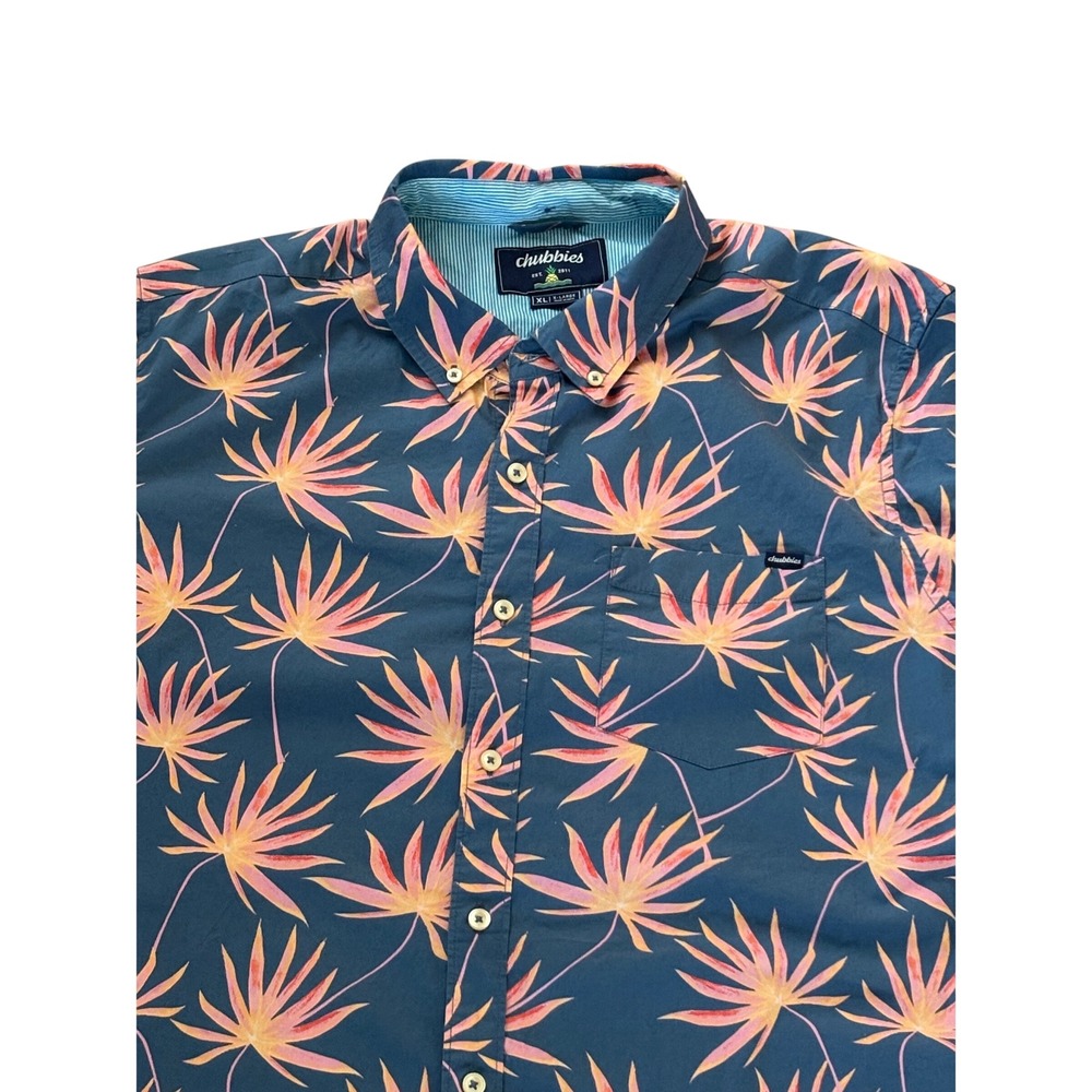 Chubbies Mens XL Dusty Blue Pink Palm Leaf The Birds of Paradise Friday Shirt